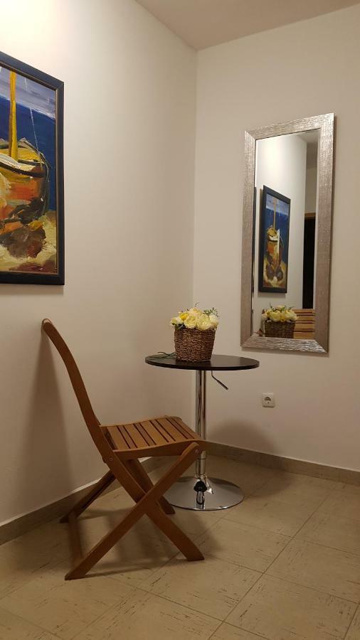 Apartment Lavanda Garden راب المظهر الخارجي الصورة